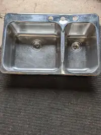 Stainless steel 2/3-1/3 sink