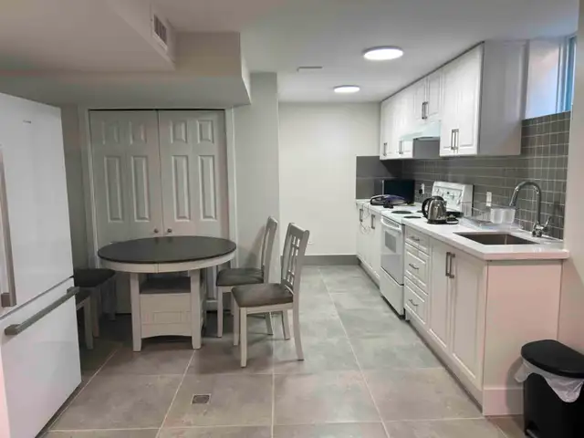 Rooms for Rent, Newly renovated, bright and spacious rooms63417674588547123