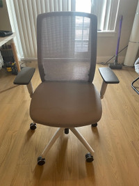 Tayco J1 Chair (White)