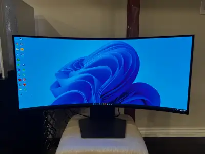 LG UltraGear 34GS95QE-B – 34” OLED, View more