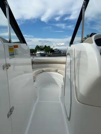2000 Chris Craft 240 Bow Rider for sale, View more