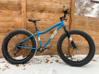 2013 9-Zero-7 17-inch Fat bike with Extra Tires