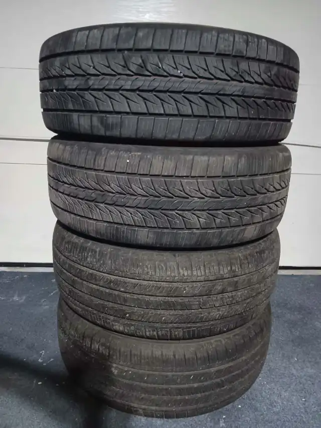 4 pneus d'été: 225/55/18 in Tires & Rims in Laval / North Shore - Image 2