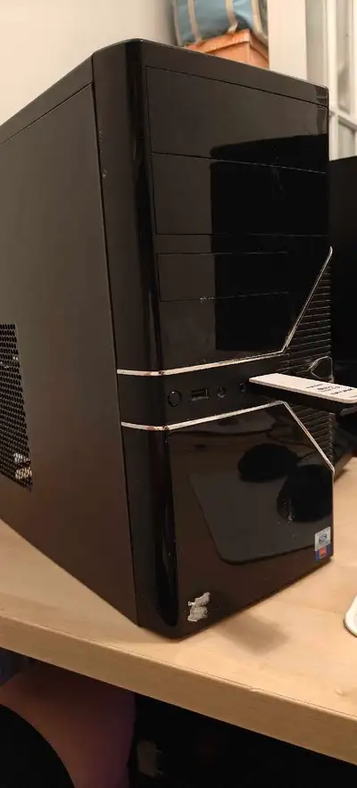 Desktop A10 7870k R7 370 16gb ram 256gb ssd, View more