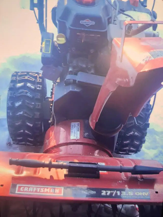 Souffleuse craftman in Snowblowers in Laval / North Shore - Image 4