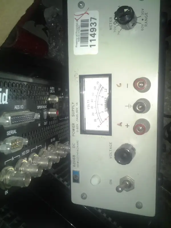 HP Agilent 6206B DC Power Supply 0-60v test equipment 900+pc MAC in Other in City of Montréal - Image 3