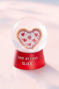 Urban Outfitters Love At First Slice pizza snow globe