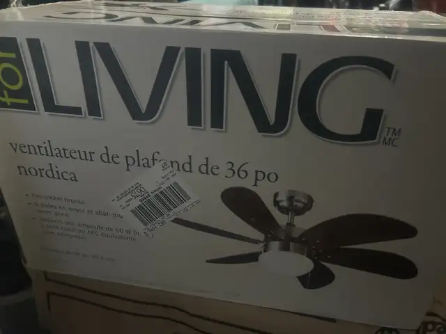 ceiling fan  in Indoor Lighting & Fans in Mississauga / Peel Region - Image 4
