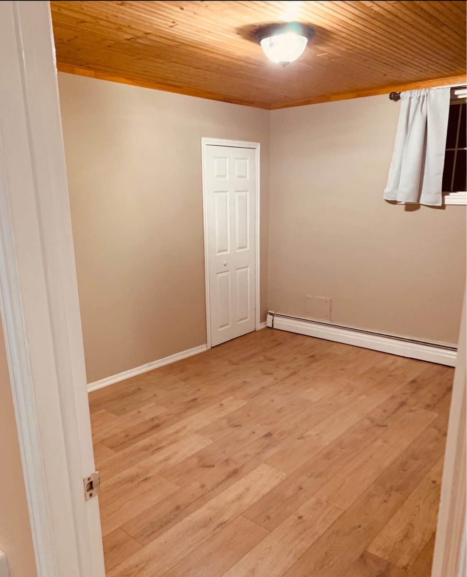Apartment for Rent for Fall and Winter Semester 4