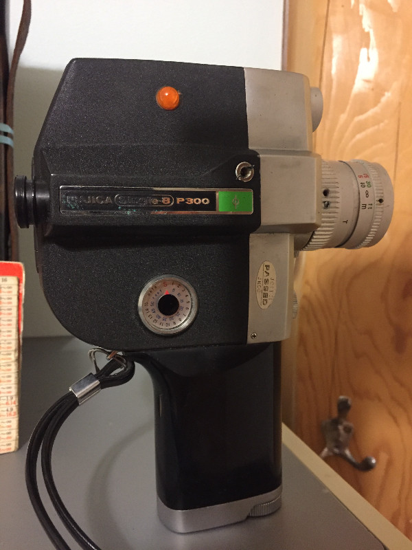 FUJICA Movie Camera Single-8 P 300 (Old-Antik) in Cameras & Camcorders in 100 Mile House - Image 2