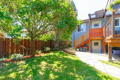 Welcome to your new home! The Suite: *available November 1, 2026 This centrally located 2 bedroom (1...