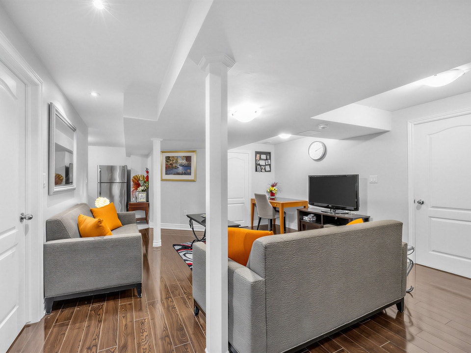 Furnished 2 Bedroom Rental 2