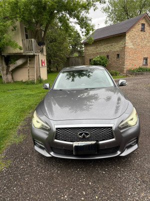 2015 Infiniti Q50