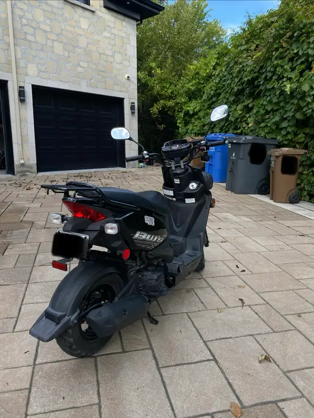 Yamaha BWS 4T 2016 in Scooters & Pocket Bikes in Laval / North Shore - Image 5