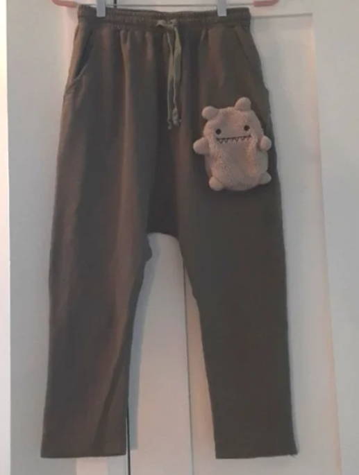 Monster-ously wonderful green dropped crotch pants women size S in Women's - Bottoms in Markham / York Region - Image 4