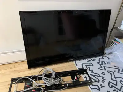 TV Samsung 46" LCD 530 Series, View more