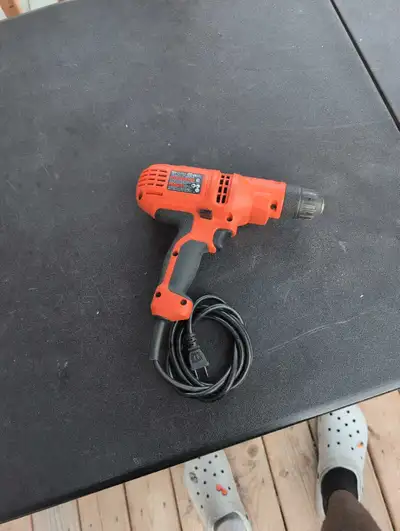 perceuse électrique filaire (black+decker), View more