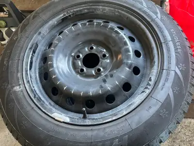 Set of 4 winter tires on rims and already balanced – ready to mount. HiFly Win-Turi 212 winter tire:...