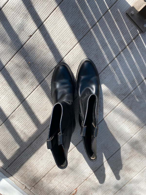 Black leather boots (vibram sole) dans Chaussures pour hommes  à Ville de Montréal - Image 3