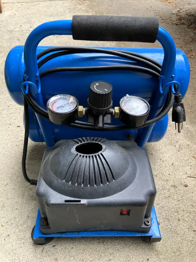 Mastercraft 2 Gallon Air Compressor543881002222899202