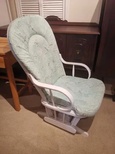 Strong and comfortable solid wood glider rocking chair, View more