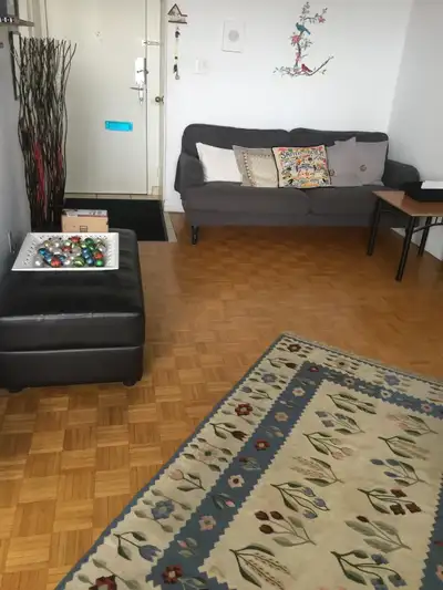 Room for rent at bloor & ossington. Women only. Maximum 2 occupants. The unit features shared common...