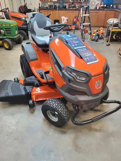 HUSQVARNA TS 154X GARDEN TRACTOR LIMITED NUMBER AVAILIABLE 54 INCH REINFORCED STEEL DECK 24 HP KAWAS...