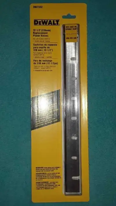 See photos. 12 and 1/2 inch DW7332 Brand new in the package