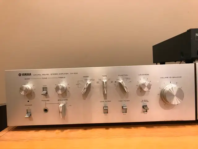 Yamaha Stereo Pre-Main Amplifier in Stereo Systems & Home Theatre in City of Toronto - Image 3