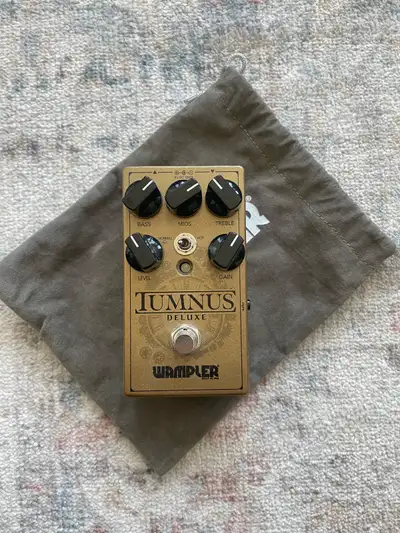 Mint condition Wampler Tumnus Deluxe. Got another Klon pedal, so no longer need this one. From Wampl...
