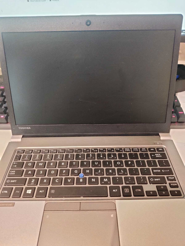 Refurbished as new 13.3inch Toshiba Laptop Windows 10pro. 8+256G in Laptops in Burnaby/New Westminster