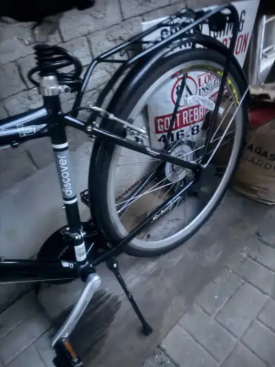 Schwinn Discover Hybrid Bicycle, View more