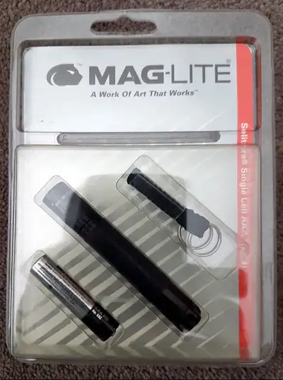 VINTAGE Maglite Combo pack - ------------------------------------------------------- In original pac...