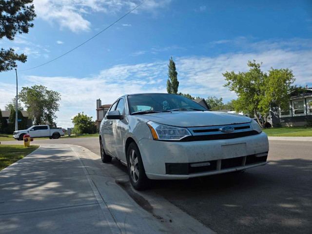 2009 ford focus se  in Cars & Trucks in Edmonton - Image 3