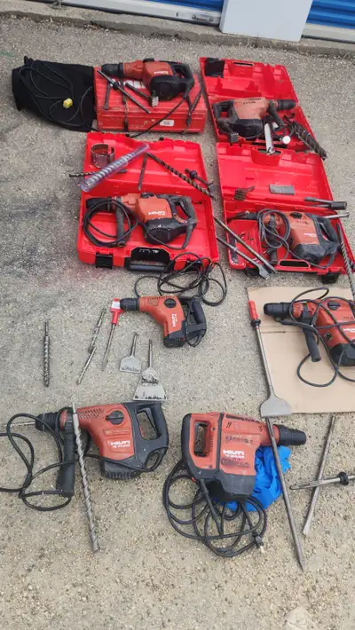 Hilti te 70 hammer drill 4 bits sds max spline 975$, View more