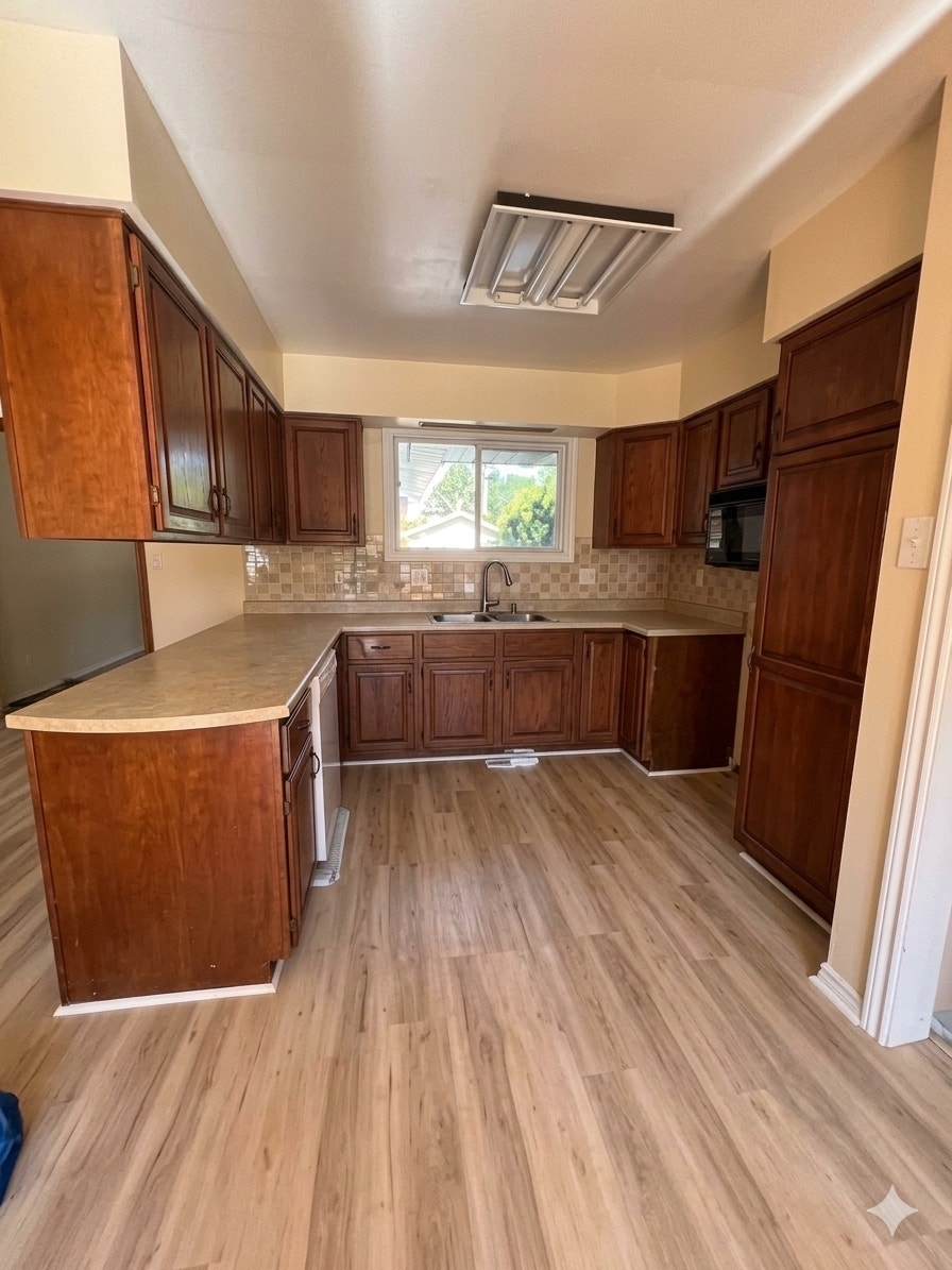 3 bedroom + 1.5 bath home for rent in Riverdale 2