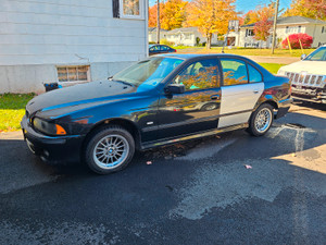 2001 BMW 5 Series 540i