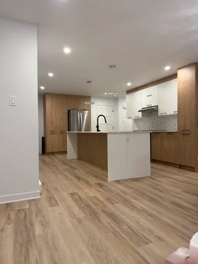 Grand Condo 5 1/2  à louer