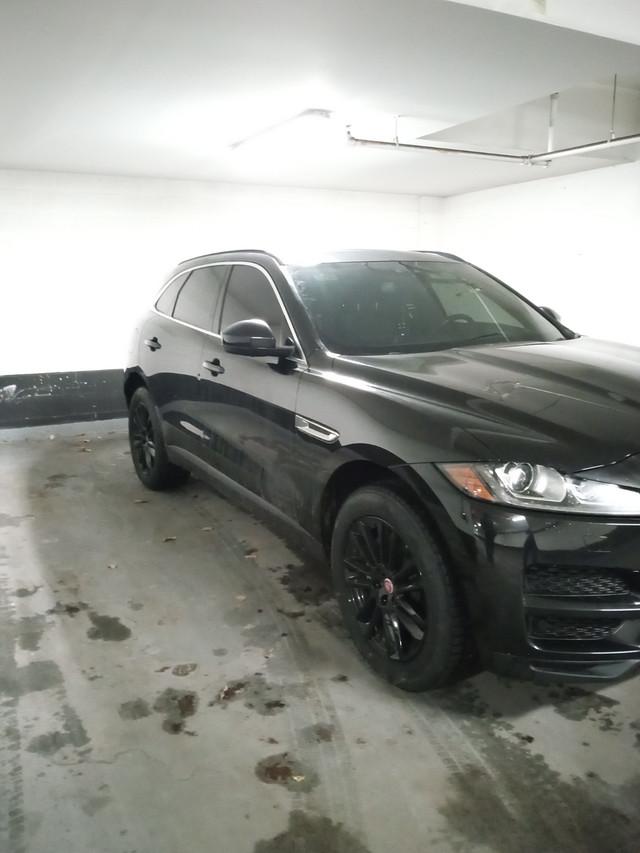 2017 BLACK JAGUAR F-PACE 35t PRESTIGE SUV PANORAMIC UTILITY SUV in Cars & Trucks in City of Toronto