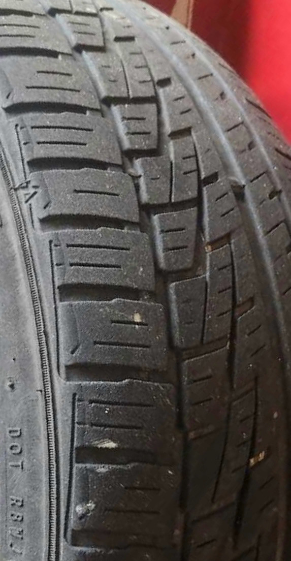Volkswagen Wheels 225 45 17 Tires in Tires & Rims in Strathcona County - Image 2