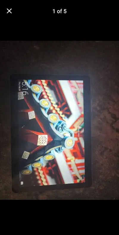Huawei MediaPad T3 10 32gb w/ 64gb micro SD Card Asking $180 OBO, View more