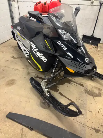 2018 ski doo works great no issues Estart and reverse Hand warmers $3500