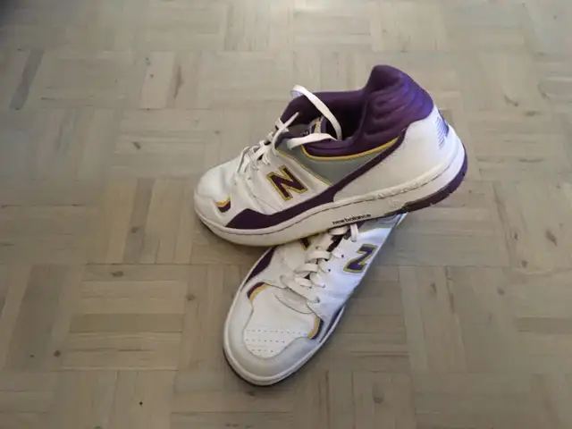 Vintage -  Size 12  - New Balance Basketball Shoes in Men's in Kitchener / Waterloo - Image 3