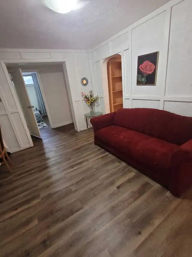 basement room for rent in Room Rentals & Roommates in City of Toronto - Image 6