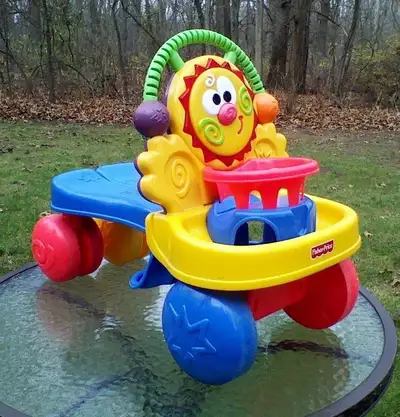 Fisher Price Dora The Explorer Big Wheel Trike Bike $65 VTech Get Ready for School Learning Desk $49...