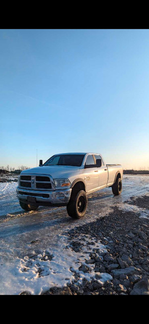 2011 RAM 3500 SLT