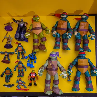 I'm selling this Teenage Mutant Ninja Turtles (TMNT) Action Figure Toy Lot Pickup near Whyte ave or...