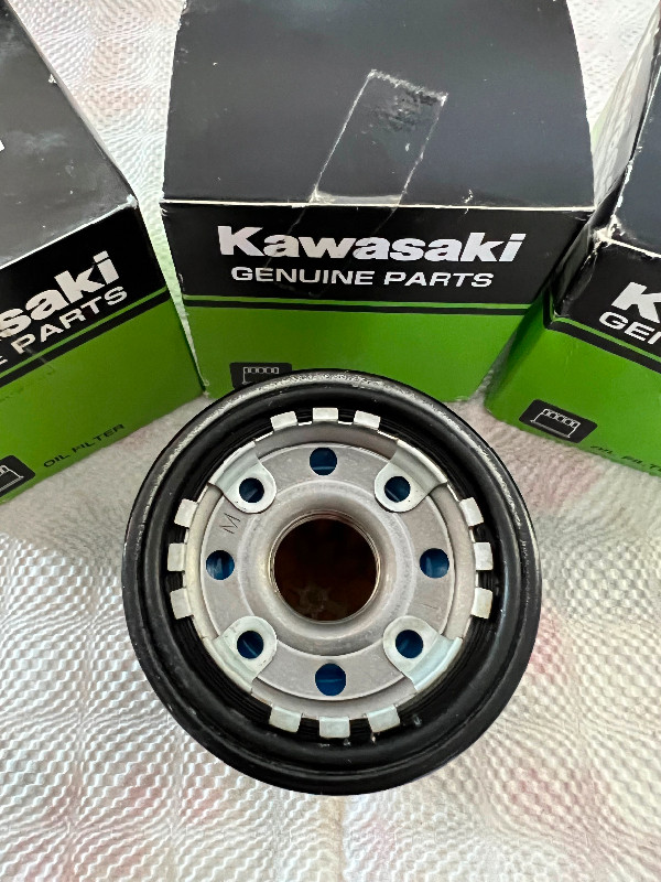Kawasaki Genuine Parts Oil filters oem 160970003 spin on filters in Other in Barrie - Image 4