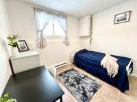 Comfortable Bedroom in a Charming Greenwood House, Utilities Inc