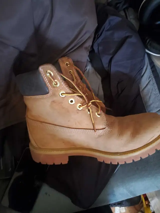 Timberland boots in Men's Shoes in London - Image 3